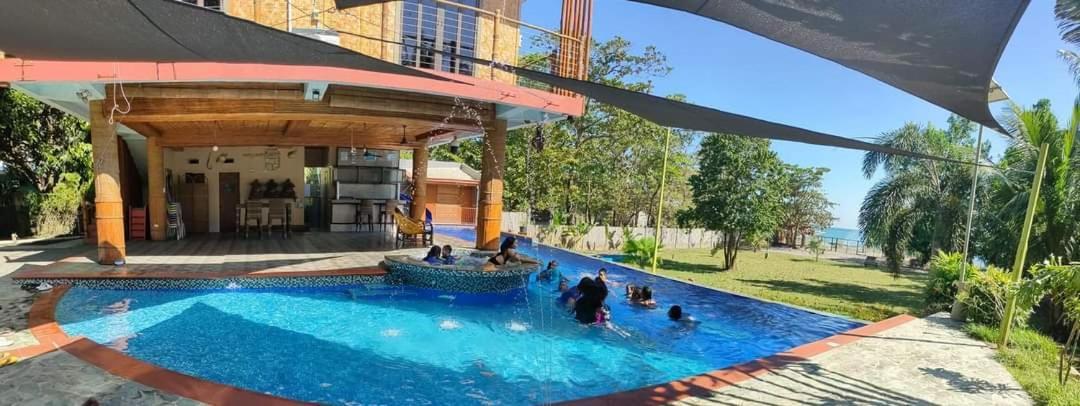 Shenanigans Glamping Resort Zamboanguita  エクステリア 写真