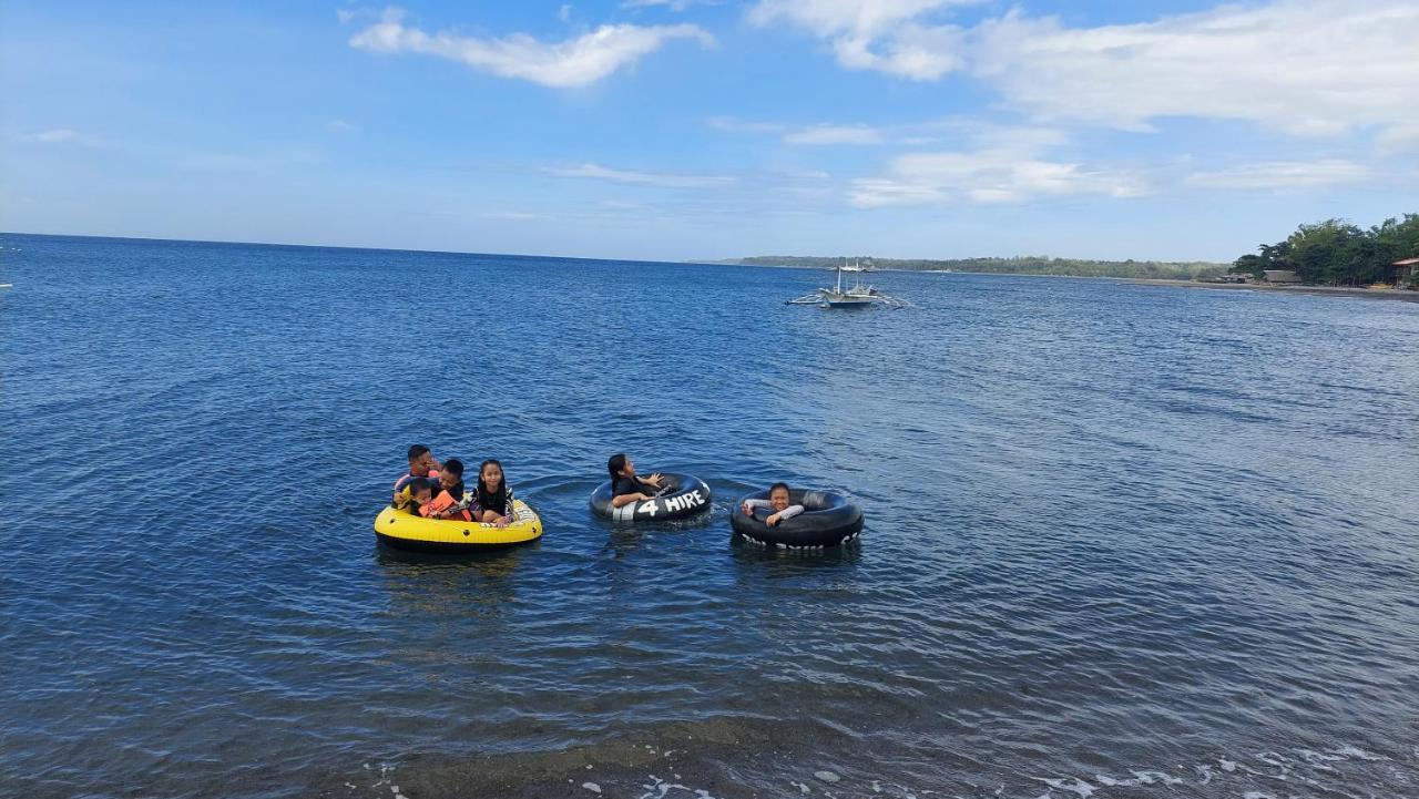 Shenanigans Glamping Resort Zamboanguita  エクステリア 写真